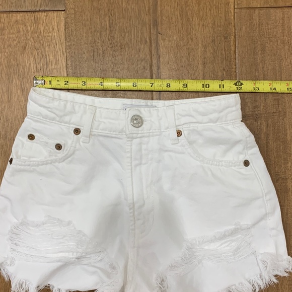 White Zara Jean Shorts Size 0 - Picture 3 of 8